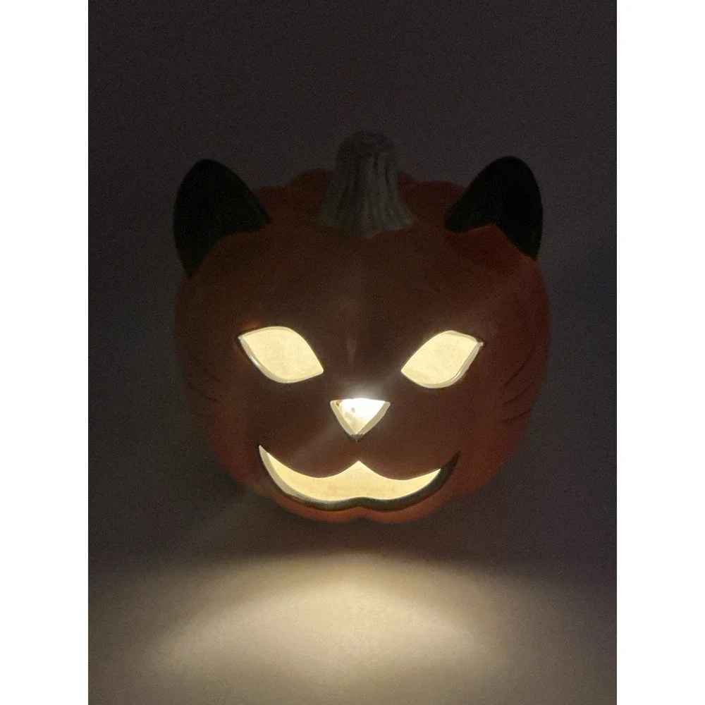 Cat Pumpkin Jack O Lantern Light Up Ceramic Halloween Decor Goblin & Ghoul